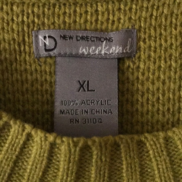 Sweater - Picture 3 of 3